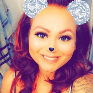 Meet your Posher, Lynette